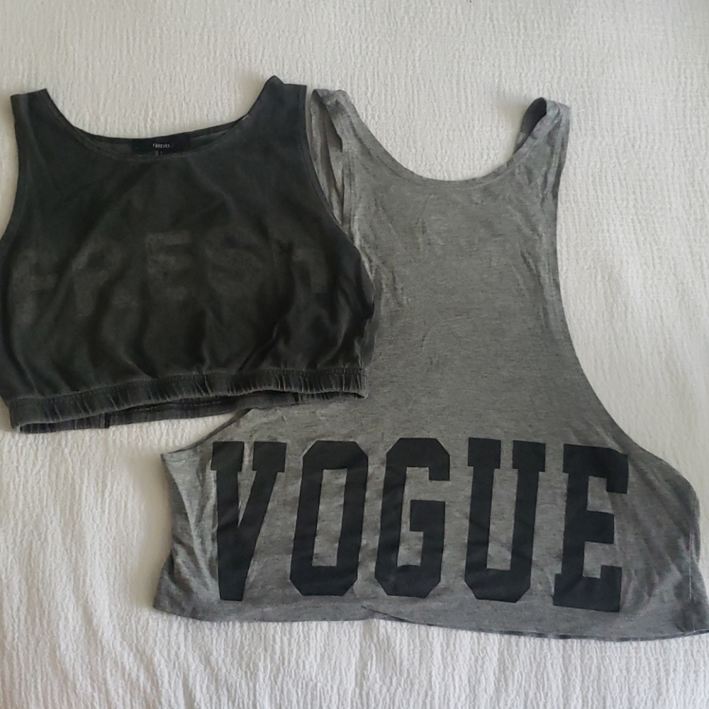 2 crop tops